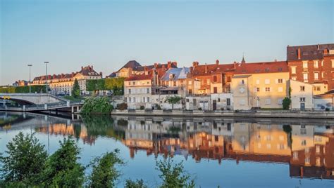 The Oise Valley 2025 | Barge on the Oise canal | CroisiEurope Cruises