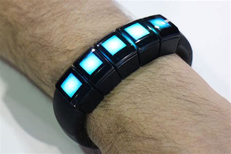 Nex Band Modular Wearable Hands-on | Digital Trends