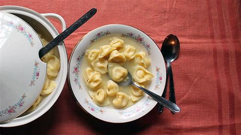 Cappelletti In Brodo Di Cappone Agrodolce