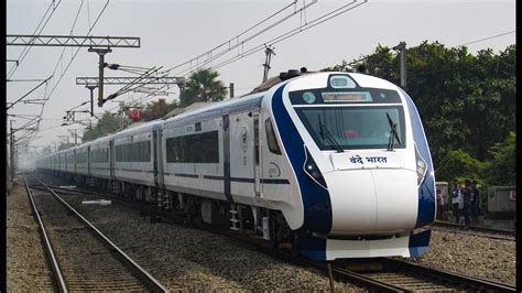 Inaugural Run Of Howrah New Jalpaiguri Vande Bharat Express Youtube