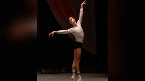 Bailarino brasileiro não se arrepende de deixar Bolshoi após invasão