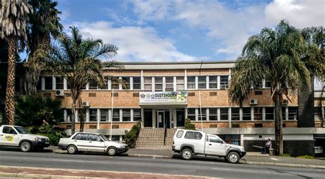 Oudtshoorn municipality's main offices closed following COVID-19 case ...