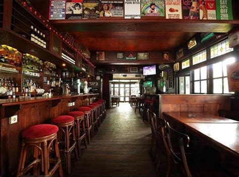 7 Sports Bar Jakarta Terbaik | Flokq Coliving Jakarta Blog