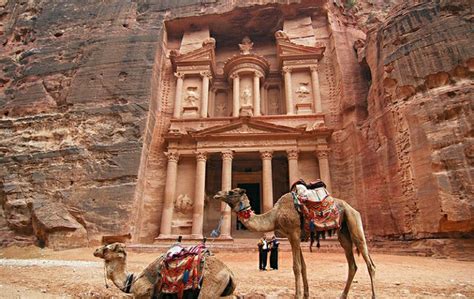 Keindahan Dan Misteri Kota Kuno Petra Kota Yang Terukir Di Tebing Batu