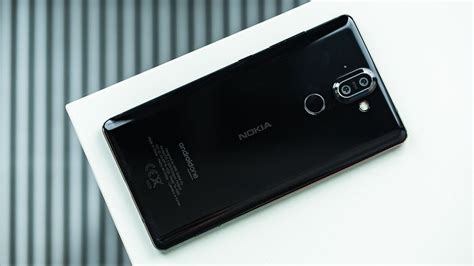 Nokia Sirocco Set Shoulders To Shrug