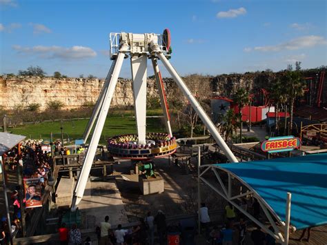 Frisbee (Six Flags Fiesta Texas) - Coasterpedia - The Roller Coaster and Flat Ride Wiki