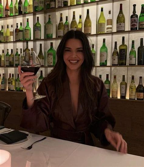 Kendall Jenner Es Detenida Y Multada Por Pasarse Un Alto Junto A Su