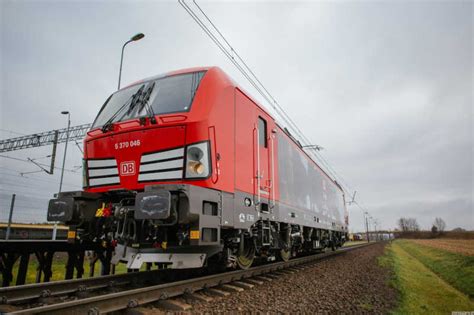 DB Cargo Polska отримала 4 мультисистемні локомотиви Vectron