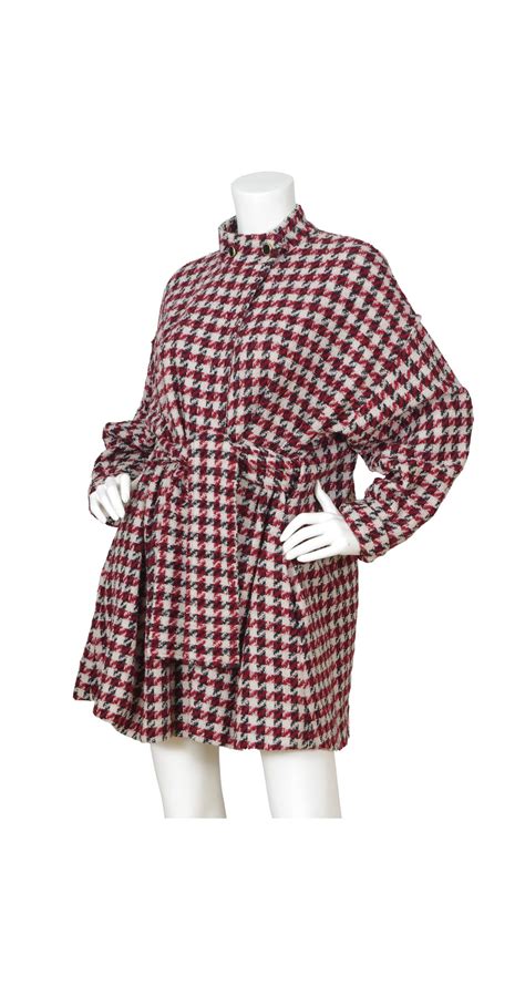 1980s Houndstooth Wool Swing Back Coat Featherstone Vintage