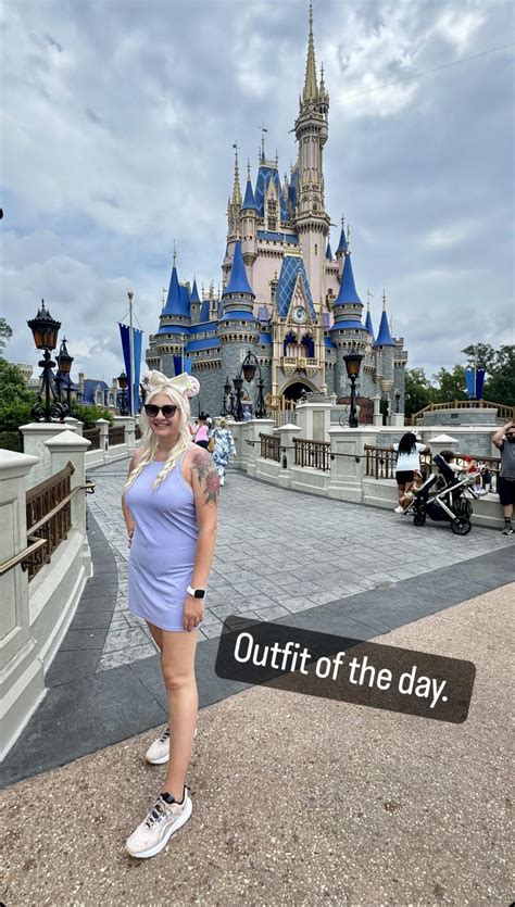 Hot Girls At Disneyland