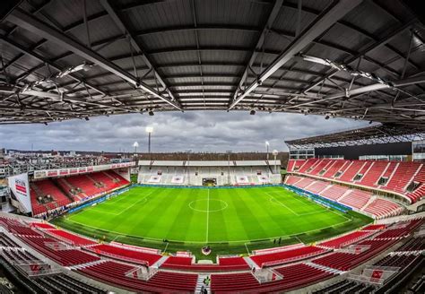 Top 10 Biggest Stadiums in Belgium - Stadium Freak