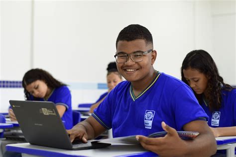 Assembleia Legislativa Aprova Projeto De Lei Que Obriga Uso De Uniforme