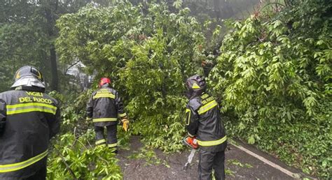 Maltempo La Provincia Di Lecco Sommersa Da Milioni Di Metri Cubi D