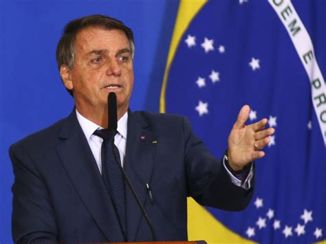 Bolsonaro Insiste Em Pedido De Impeachment De Barroso E Moraes