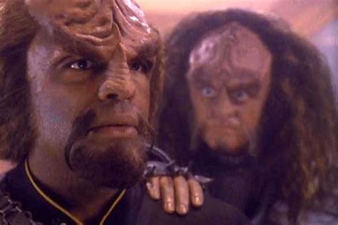 KLINGONS – A STAR TREK SPECIES OVERVIEW | Star trek klingon, Star trek ...