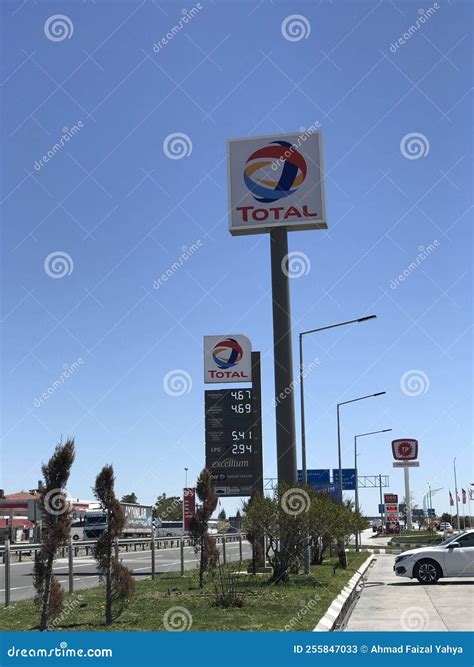 KULU, KONYA, TURKEY CIRCA 2017 : Total Petrol Gas Station at Rest Area ...