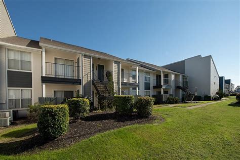 Whispering Winds Pearland - $977+ for 1, 2 & 3 Bed Apts