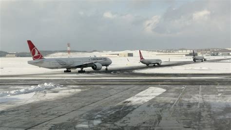 THY İstanbul Havalimanı ndan yapacağı tüm uçuşları durdurdu