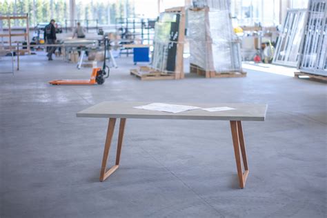 Concrete Table - Minimalistic design - InsideOut Concrete