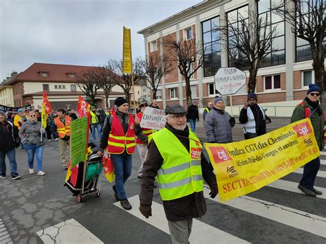 Photos Réforme des retraites plus de 500 personnes manifestent à