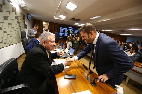 Senado Aprova Projeto Que Desonera Folha Dos Munic Pios E De Setores