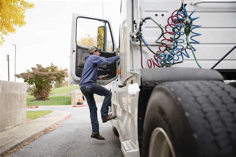 The Trucking Industry Needs Drivers These Teenagers Are Stepping Up Npr