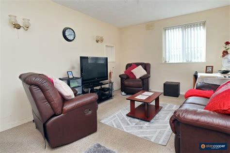 2 Bedroom Flat For Sale In Valley Flats Oaston Road Nuneaton Cv11