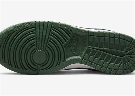 Nike Wmns Dunk Low Gorge Green Dd Snkrpress