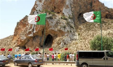 Des Algériens manifestent pour louverture des frontières avec le Maroc