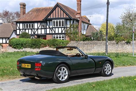 The TVR Griffith 500 – A Rare V8 Roadster From The 1990s