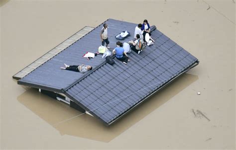 Decenas De Muertos Tras Las Torrenciales Lluvias Que Causan Inundaciones En Japón Noticias