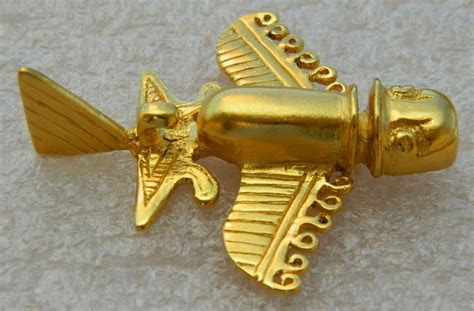 Ancient Pre Columbian Gold Flyer Ii Replica Pin Quimbayatolima