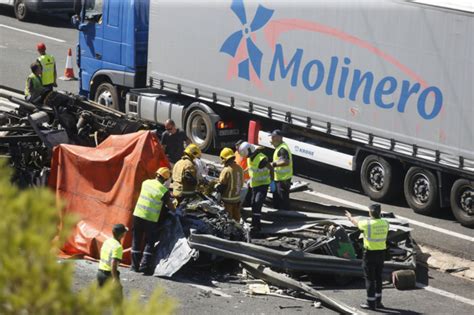 Cuatro Personas Fallecen En Un Accidente En La A De Elche Comunidad