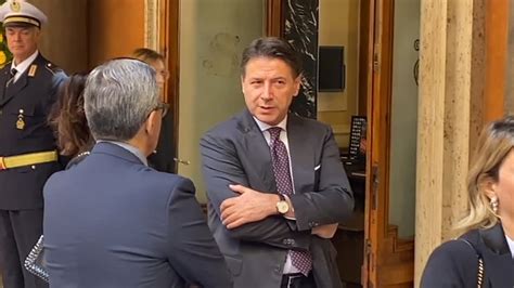 Napolitano Gentiloni Conte E Schlein Alla Camera Ardente Youtube