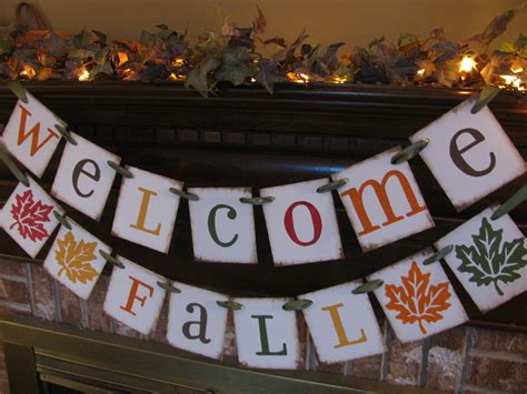 Items similar to Fall Banner Welcome Fall Autumn Leaf Garland Sign ...