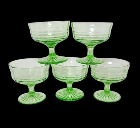 Vintage Green Vaseline Uranium Glass Sherbet Dessert Fruit Custard Cups Set Of 5 Ebay