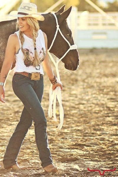 20 Stylish Trendy Cowgirl Outfit Ideas For 2024