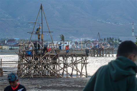 Rencana Pembangunan Kembali Jembatan Palu Antara Foto