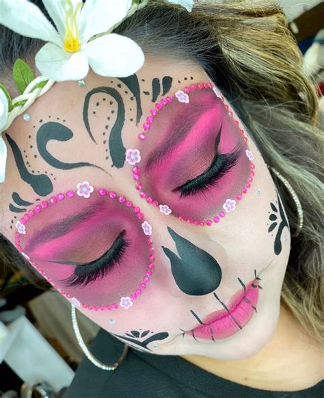 Arriba Foto Maquillaje De Catrina Con Colores Neon Mirada Tensa