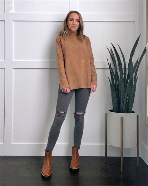 4 Outfits With Brown Chelsea Boots Merricks Art