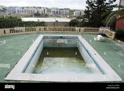 Empty Swimming Pool Bad Hotel Rough Dirty Area Stock Photo Alamy