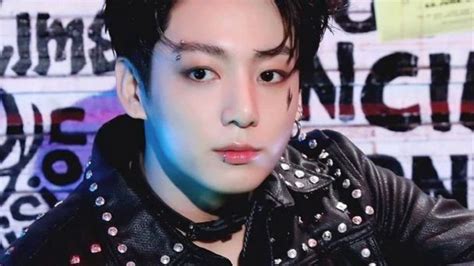 Jungkook Removes His Eyebrow Piercing And Sparks Controversy Among ARMY