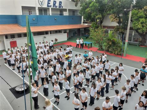 Escola Rui Barbosa Embala A Volta S Aulas M Sica Ao Vivo Revista