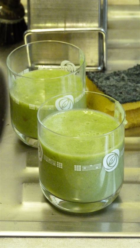 For the love of food: Wheatgrass Smoothie