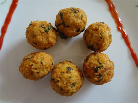 Achusmenu- Indian Vegetarian Cooking: Rice Balls