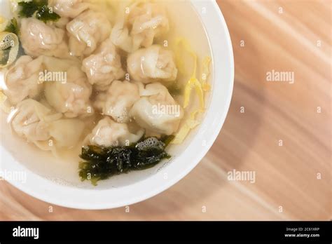 Traditional Small Wonton Soup In Shanghai China Stock Photo Alamy