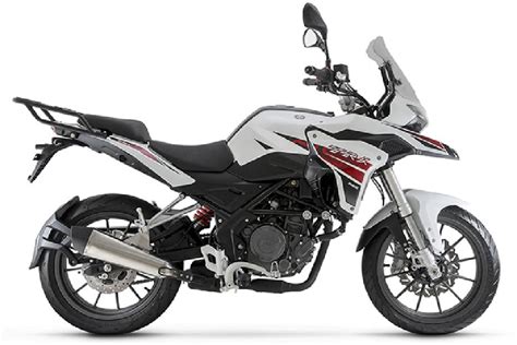 benelli trk  harga review spesifikasi promo juli zigwheels