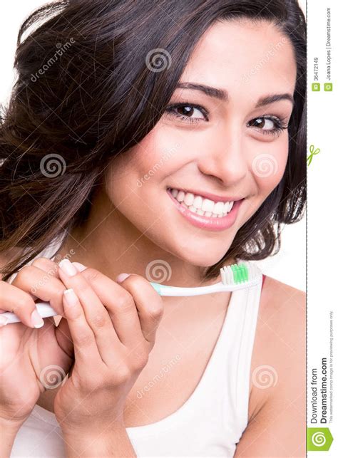 Mujer Que Sostiene Un Cepillo De Dientes Imagen De Archivo Imagen De Feliz Oral 36472149