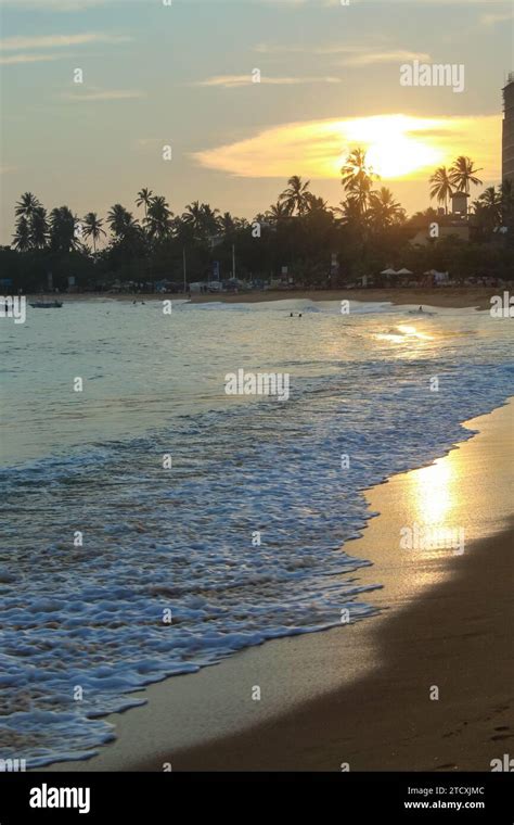 sunset   unawatuna beach sri lanka wallpaper background image