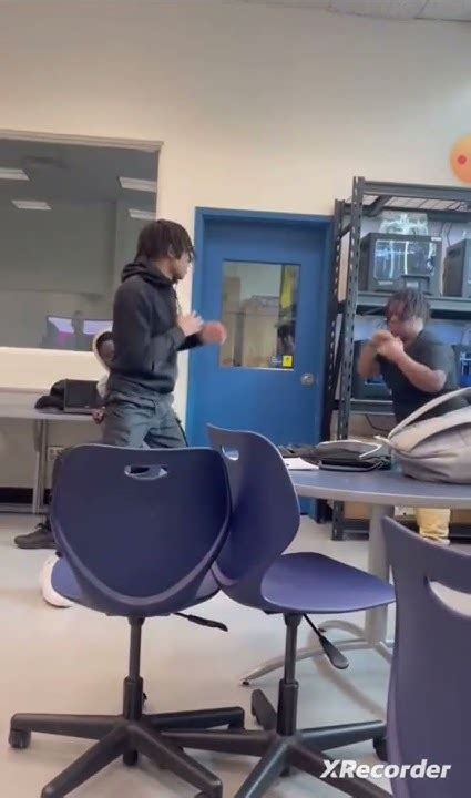 This Is The Calmest Teacher Ive Ever Seen During A School Fight